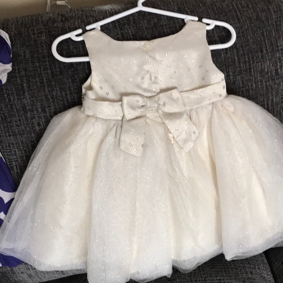 Baby girl dresses! Package deal! 9 to 12 months - Picture 8 of 8